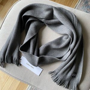 🩶Calvin Klein Scarf